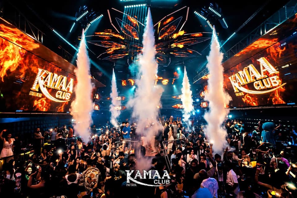 CO2 jets firing over the crowd beneath the Kamaa logo at Kamaa Club Pattaya