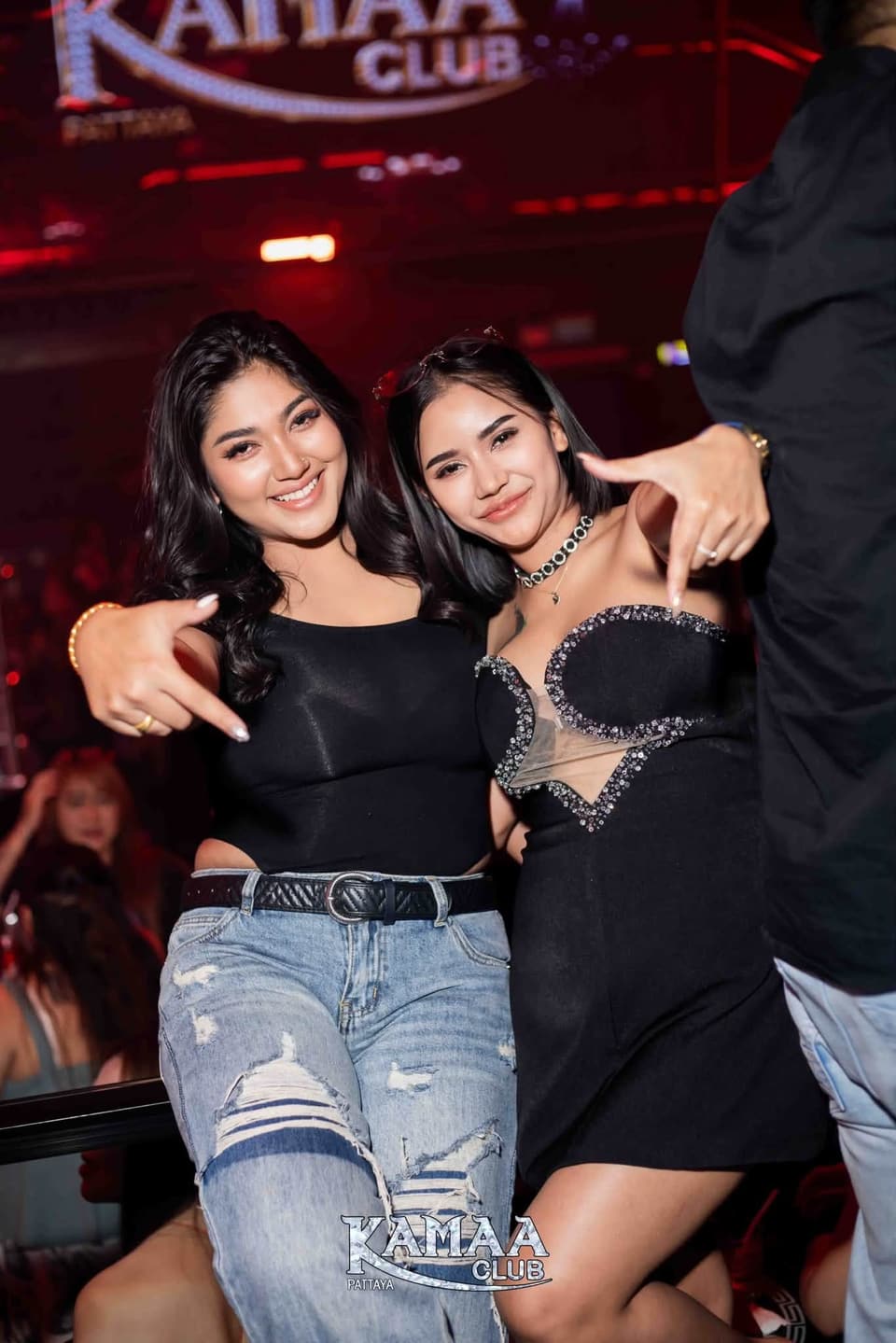 Two friends posing together at Kamaa Club Pattaya